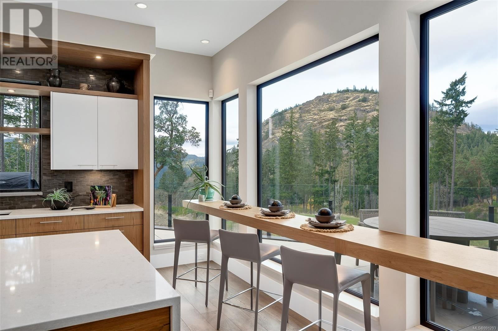 2022 PEBBLE DRIVE Image 24