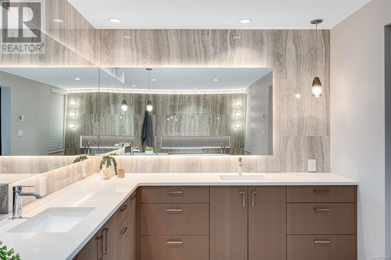 2022 PEBBLE DRIVE Image 33