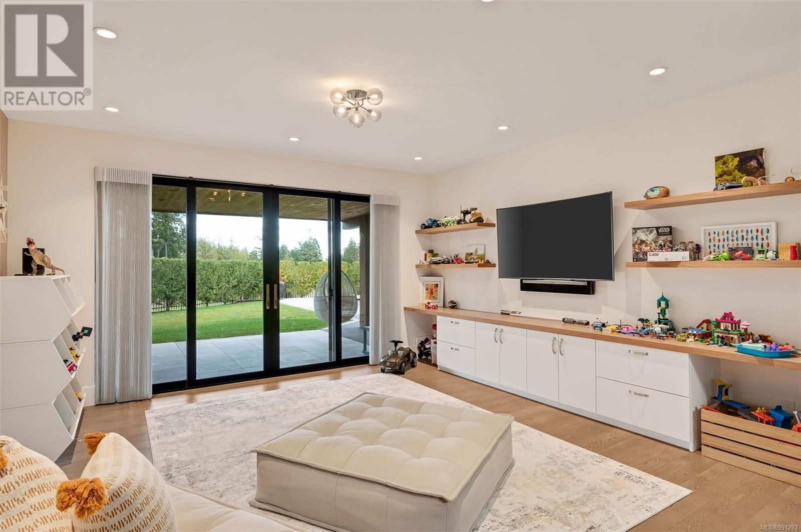 2022 PEBBLE DRIVE Image 36