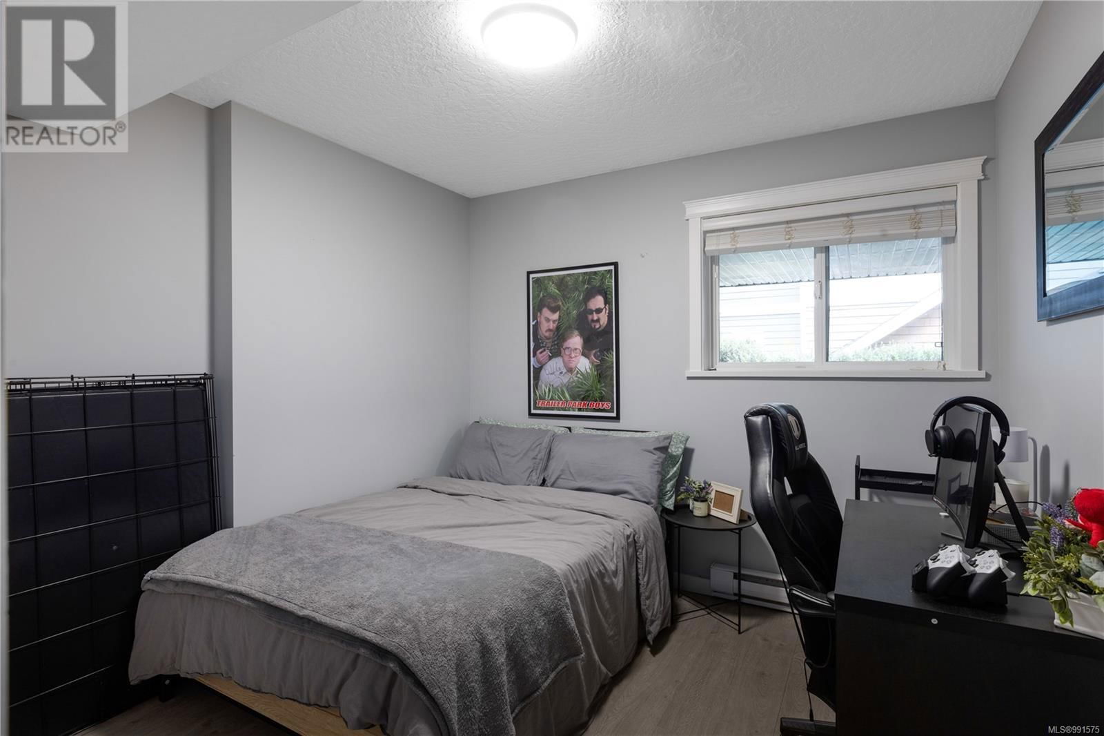 2011 TROON COURT Image 34