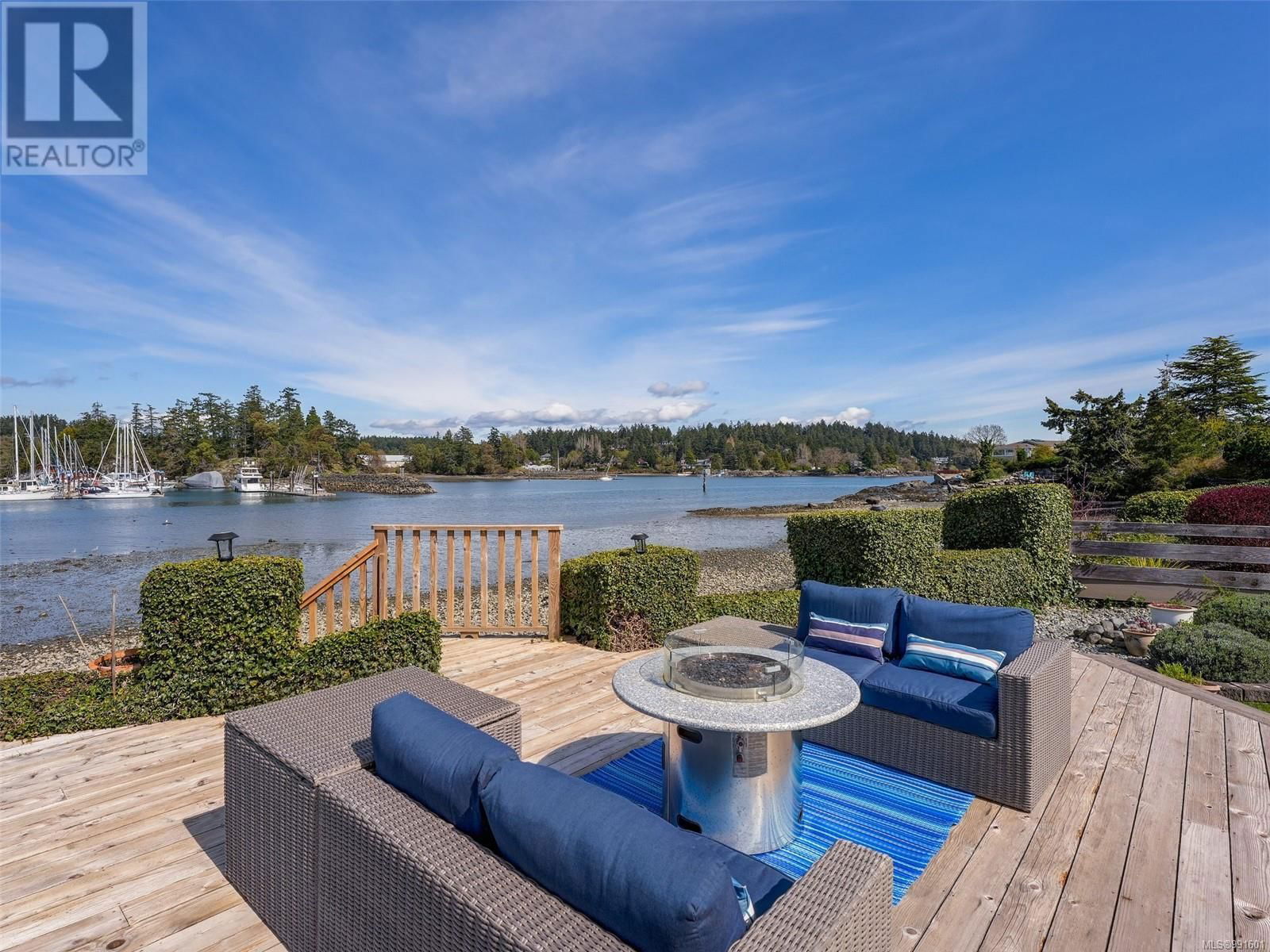 10680 BLUE HERON ROAD Image 1