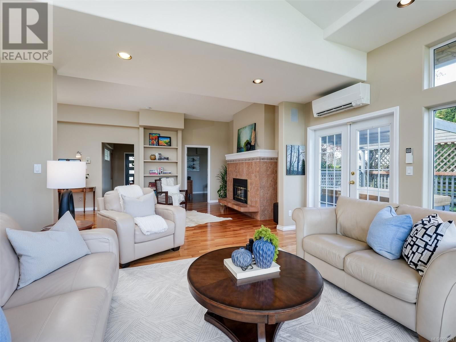 10680 BLUE HERON ROAD Image 11