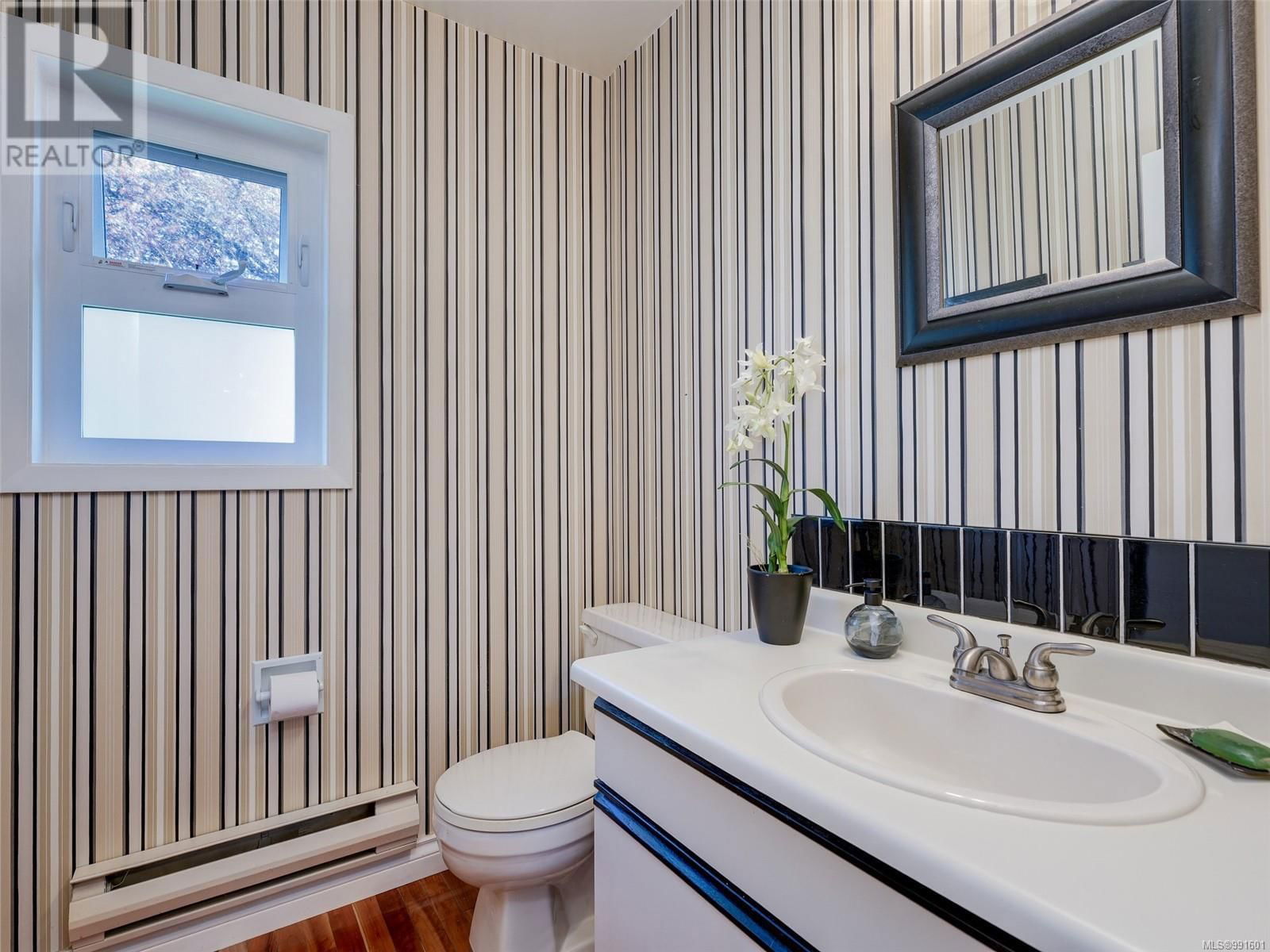 10680 BLUE HERON ROAD Image 25