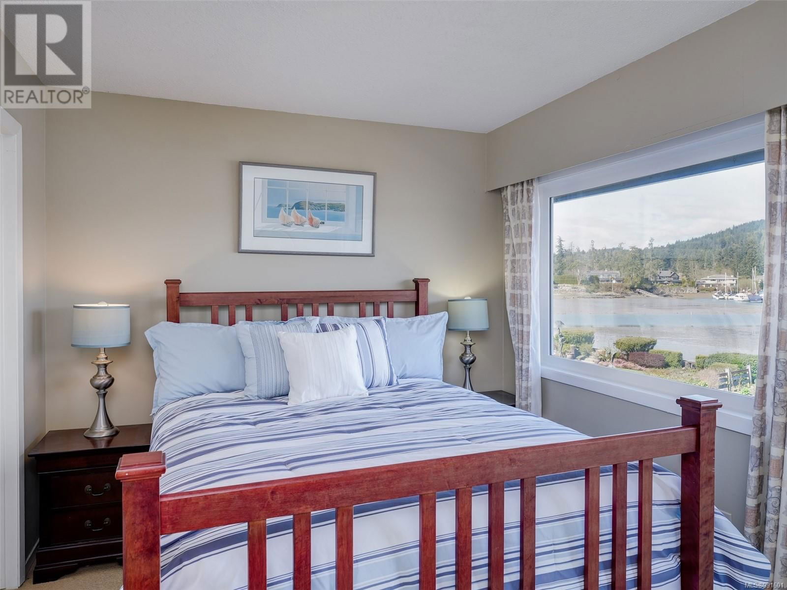 10680 BLUE HERON ROAD Image 32