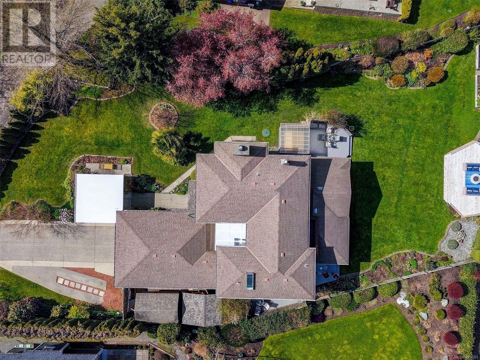 10680 BLUE HERON ROAD Image 47