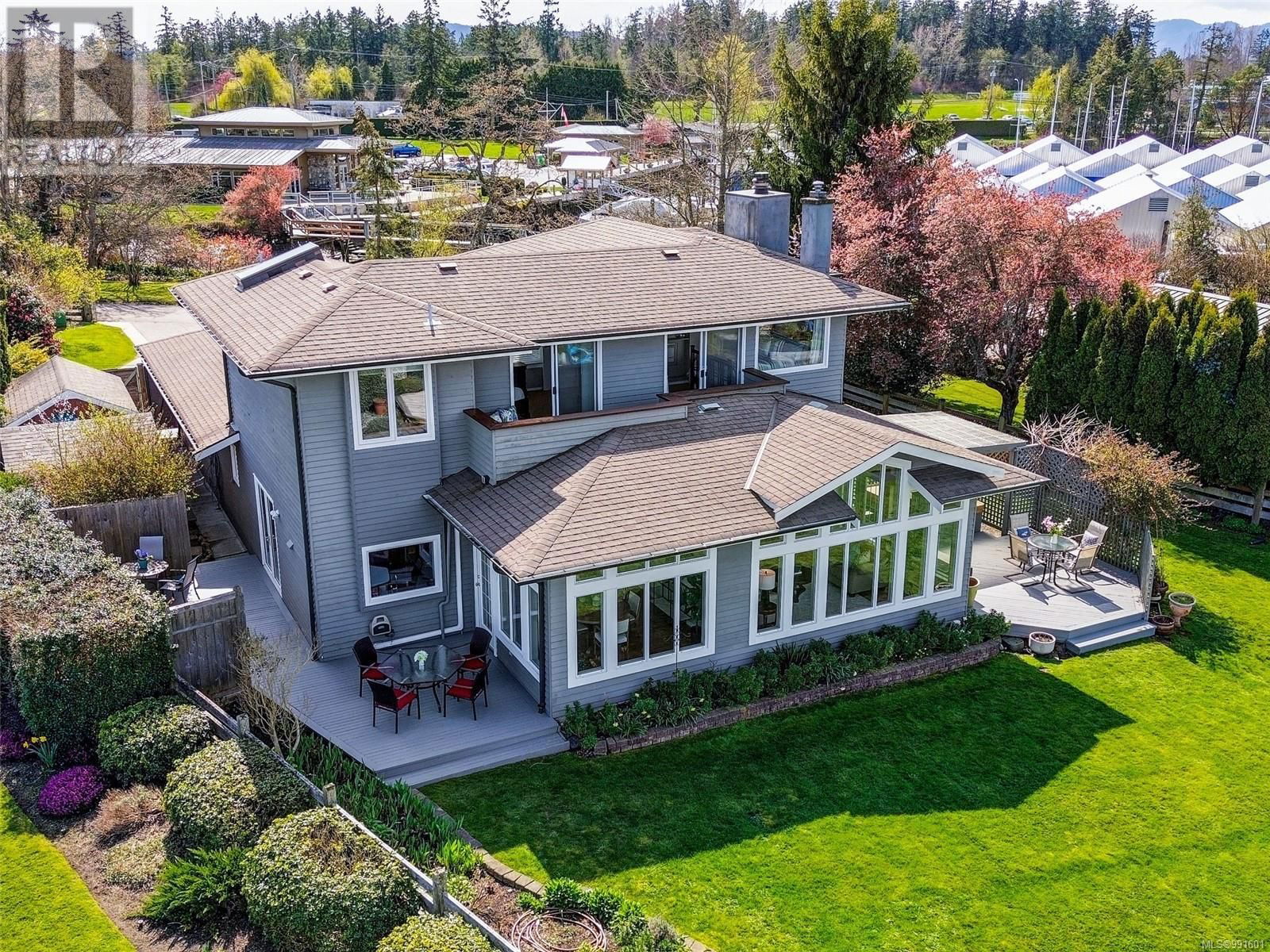 10680 BLUE HERON ROAD Image 52
