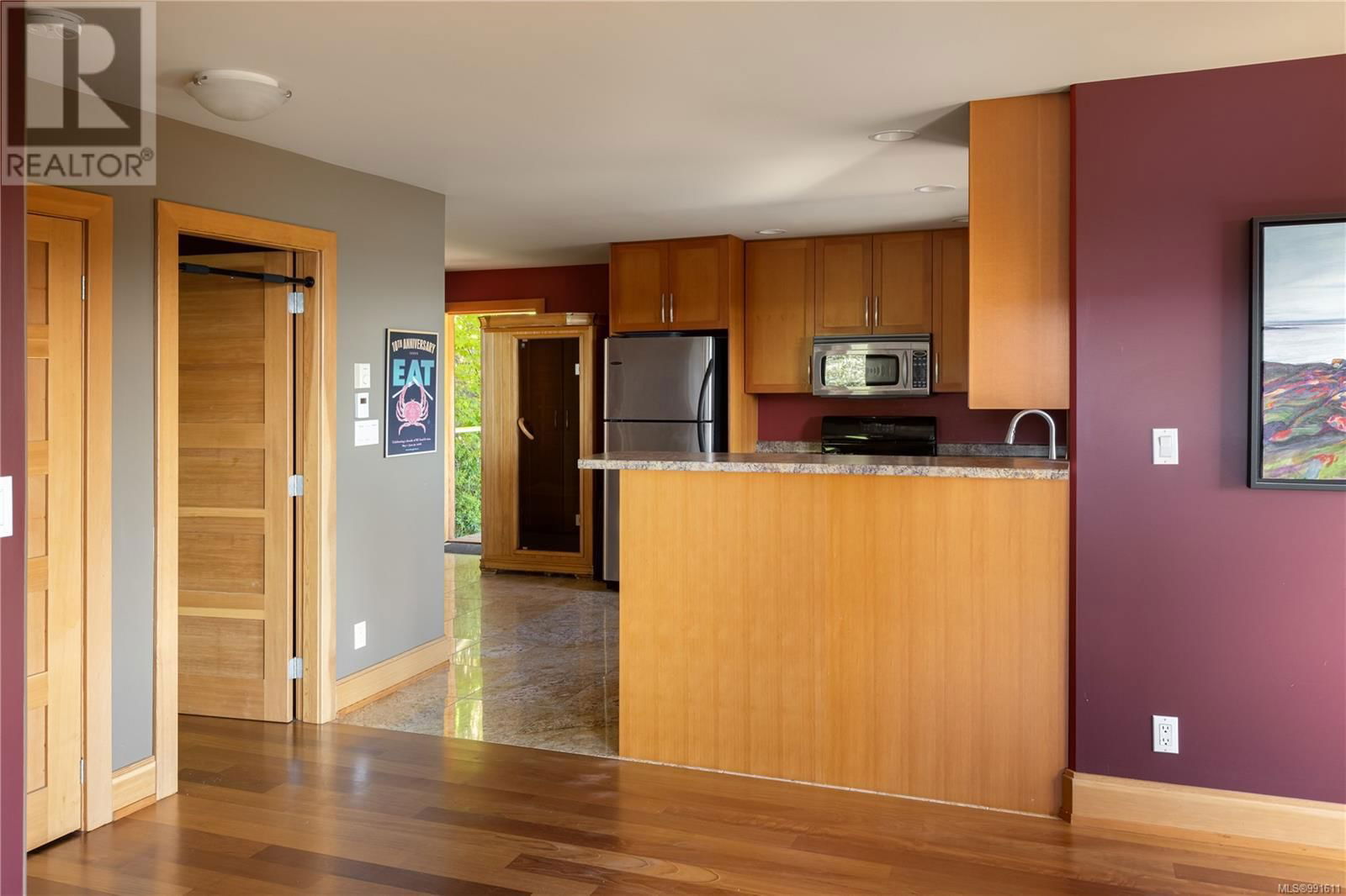 4948 NAGLE ROAD Image 32