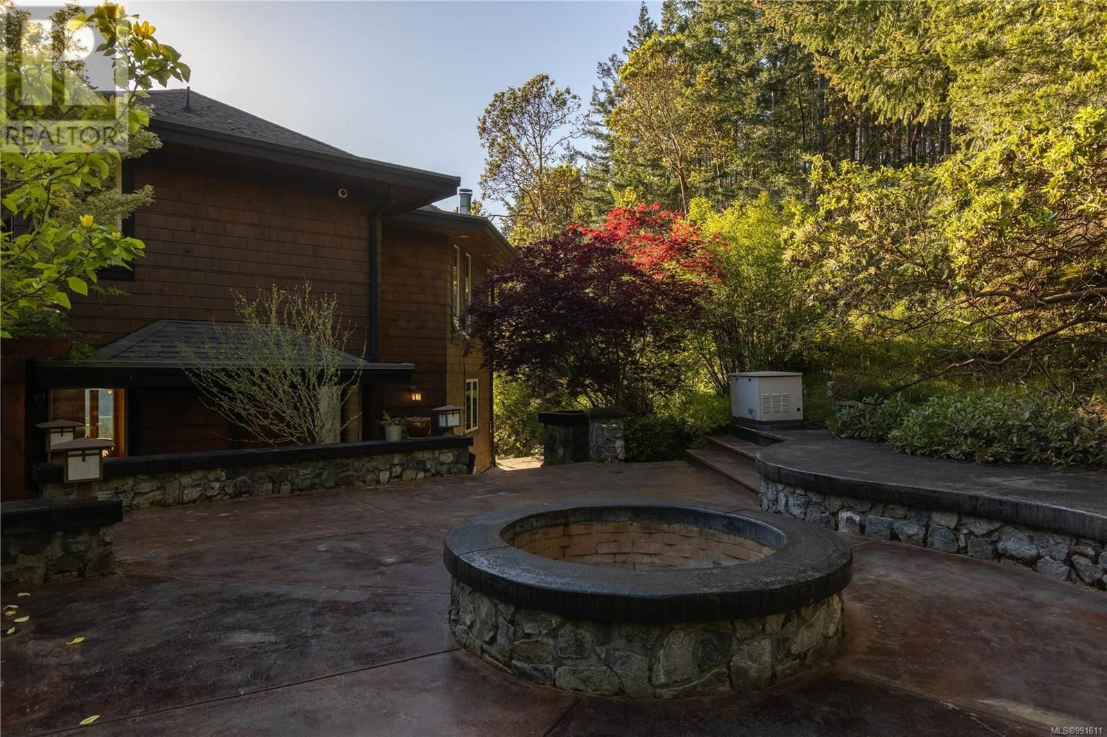 4948 NAGLE ROAD Image 48