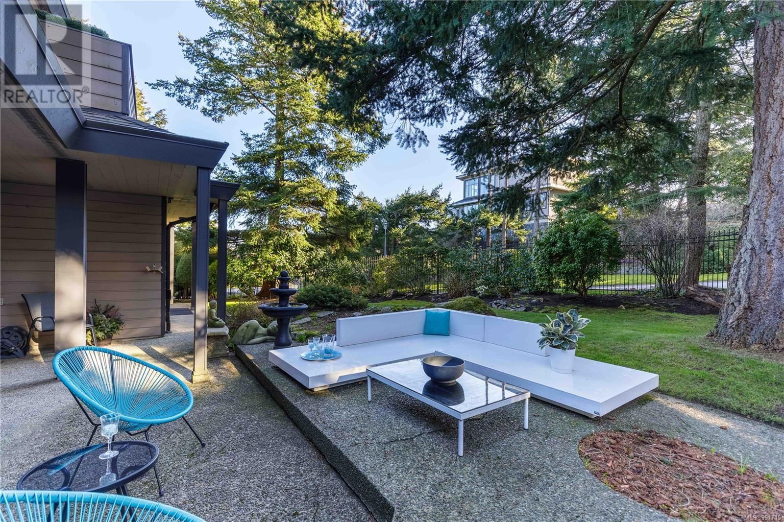 104 - 2829 ARBUTUS ROAD Image 22