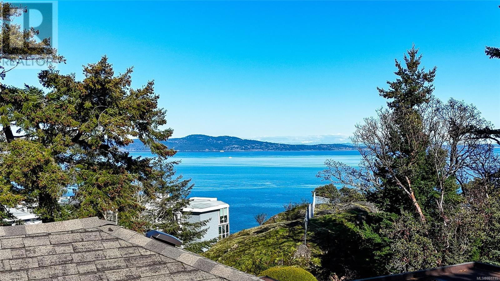 104 - 2829 ARBUTUS ROAD Image 3