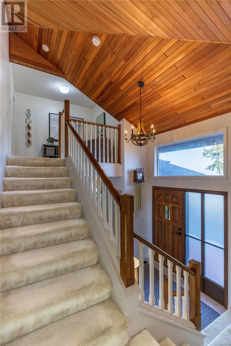 104 - 2829 ARBUTUS ROAD Image 32