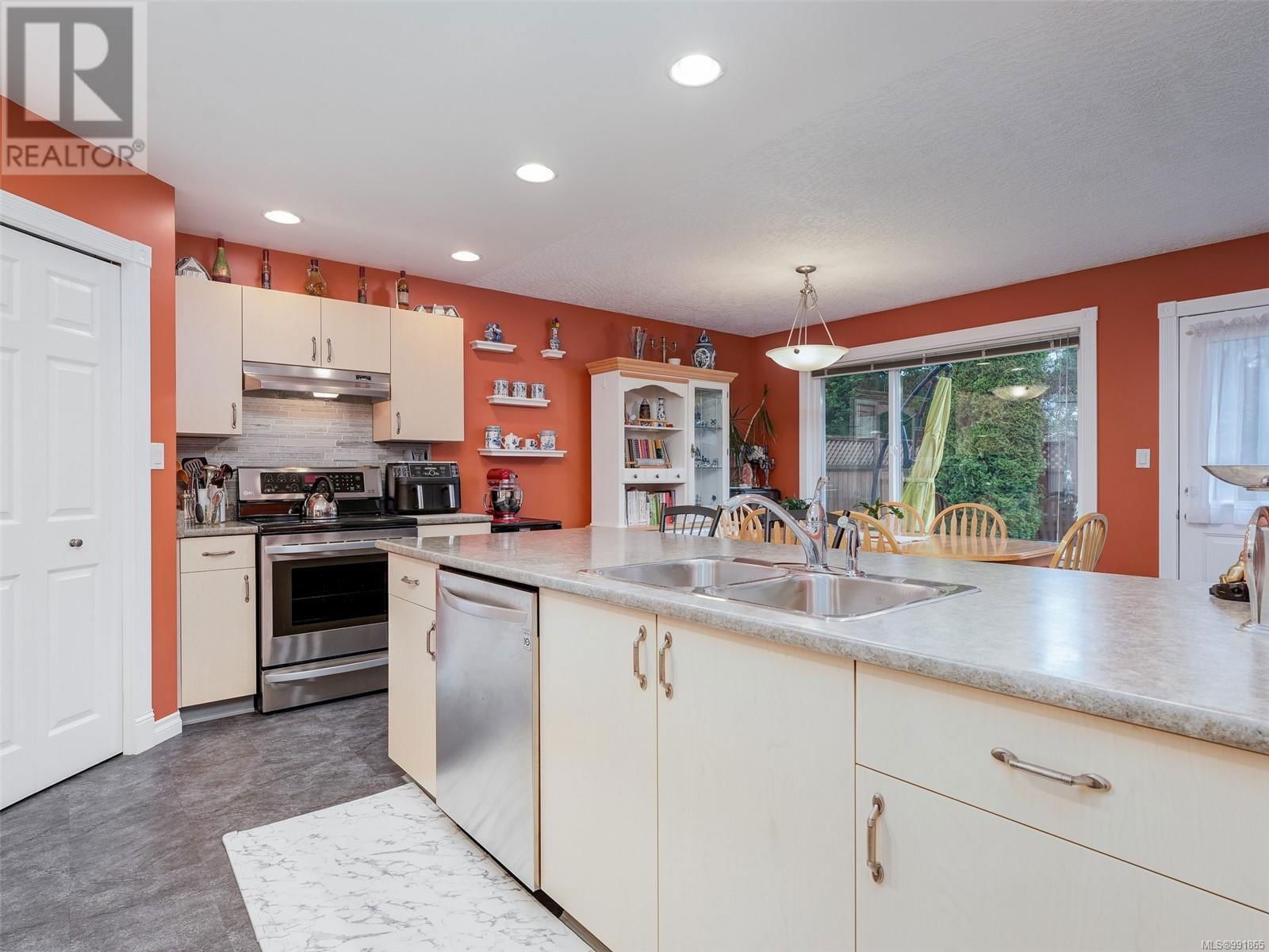 6676 ACREMAN PLACE Image 10