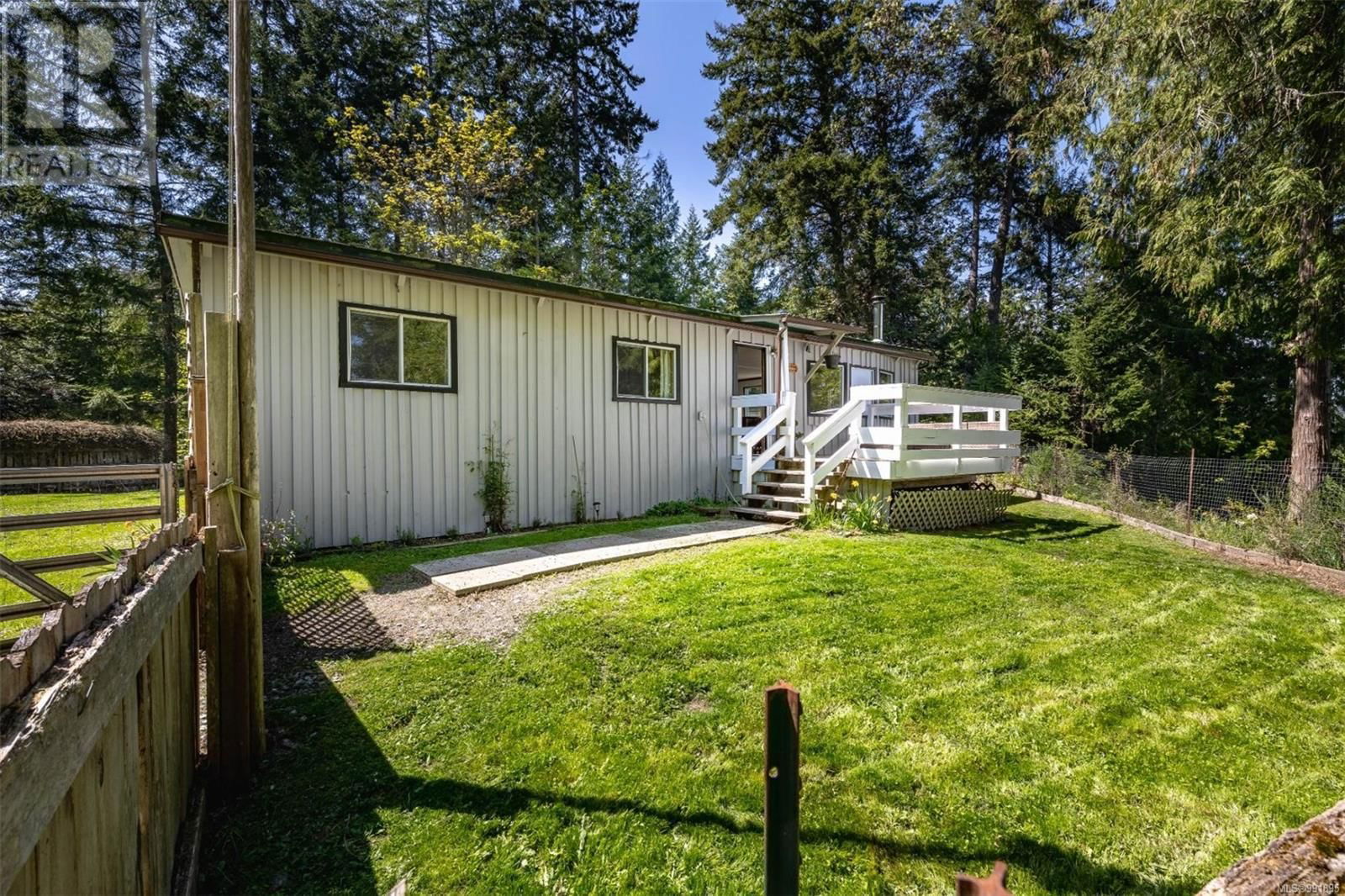 274 QUEBEC DRIVE Image 21