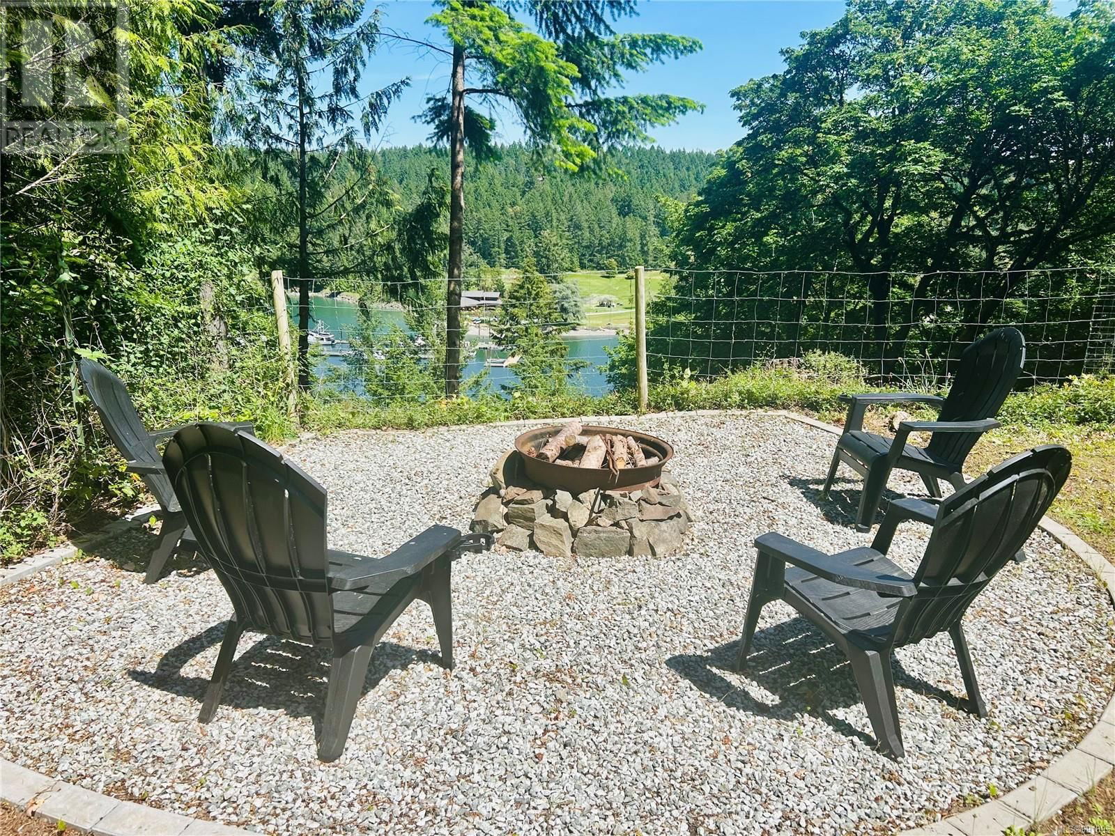274 QUEBEC DRIVE Image 22