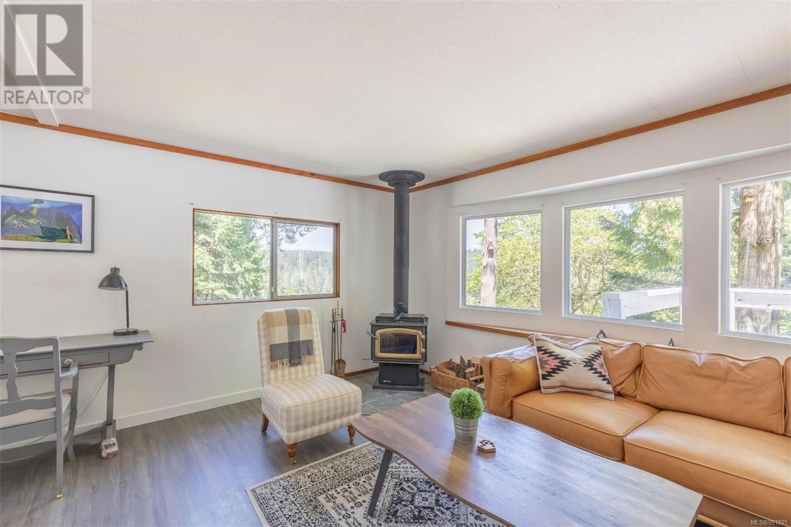 274 QUEBEC DRIVE Image 5