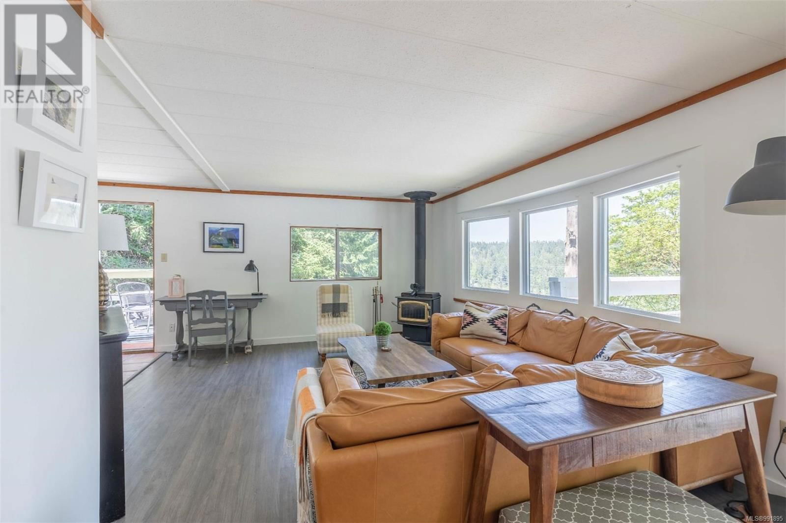 274 QUEBEC DRIVE Image 7