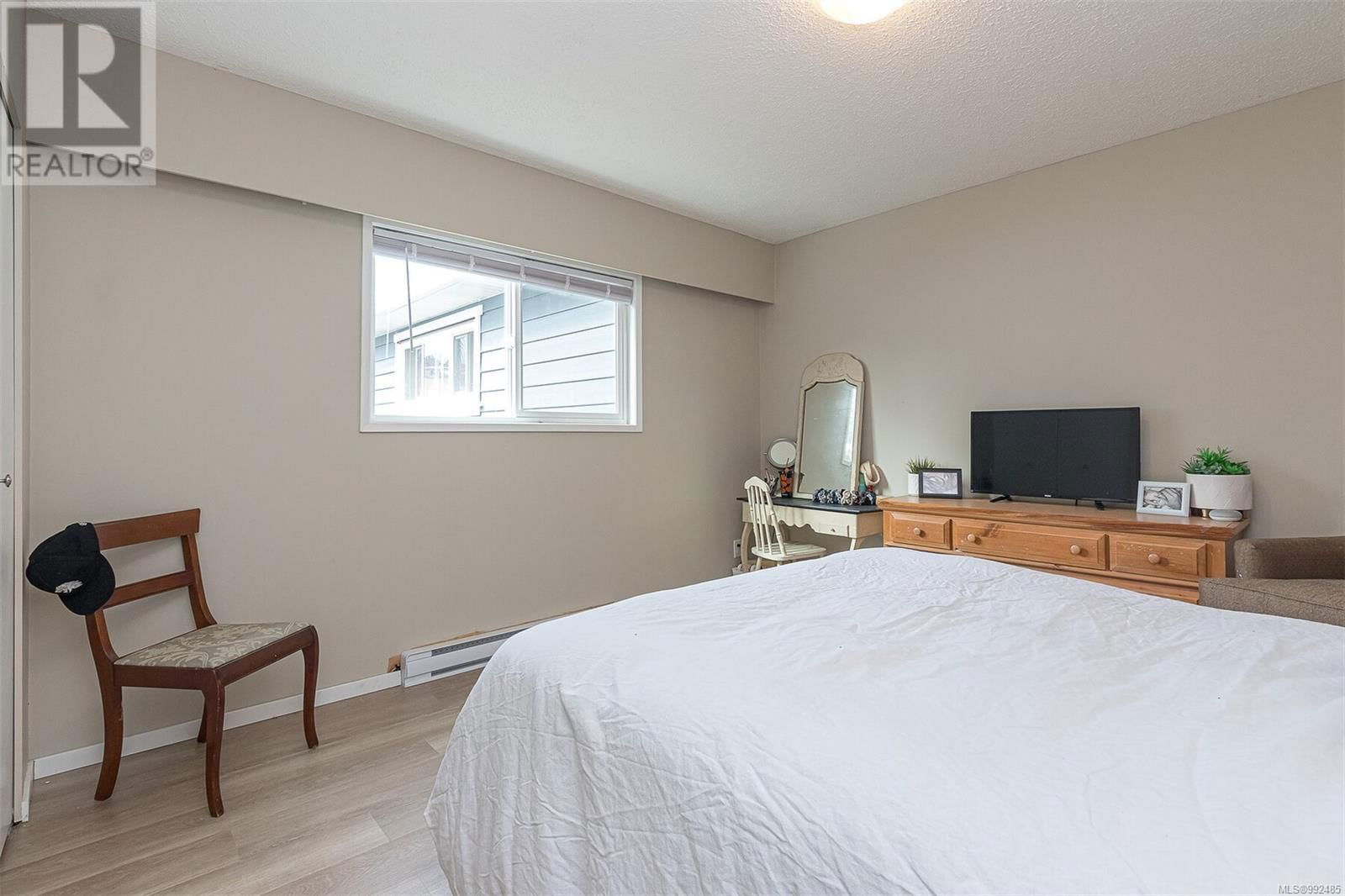AMELIA AVENUE Image 33