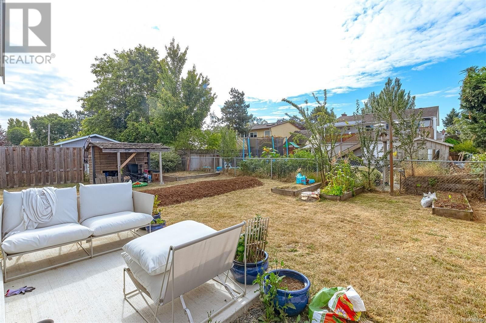 AMELIA AVENUE Image 37
