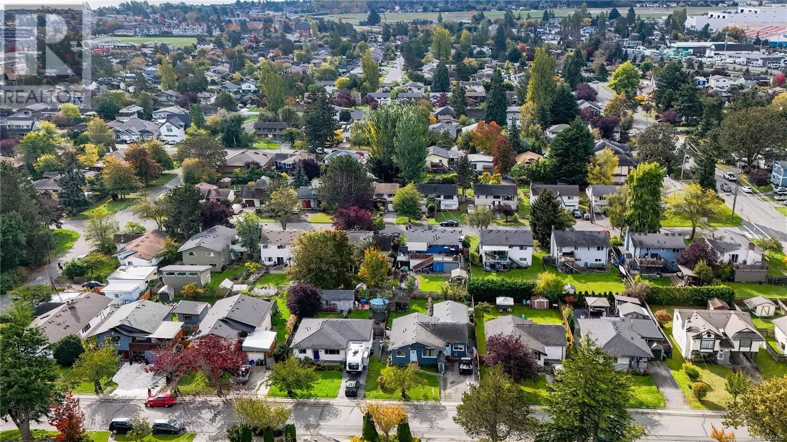 AMELIA AVENUE Image 46