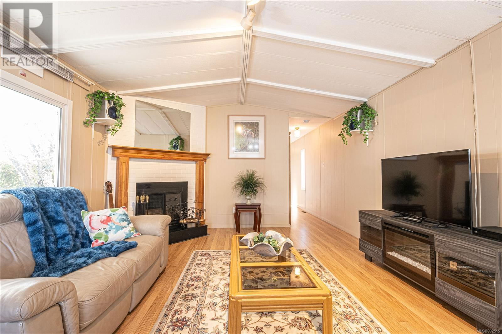 76 - 6325 METRAL DRIVE Image 10