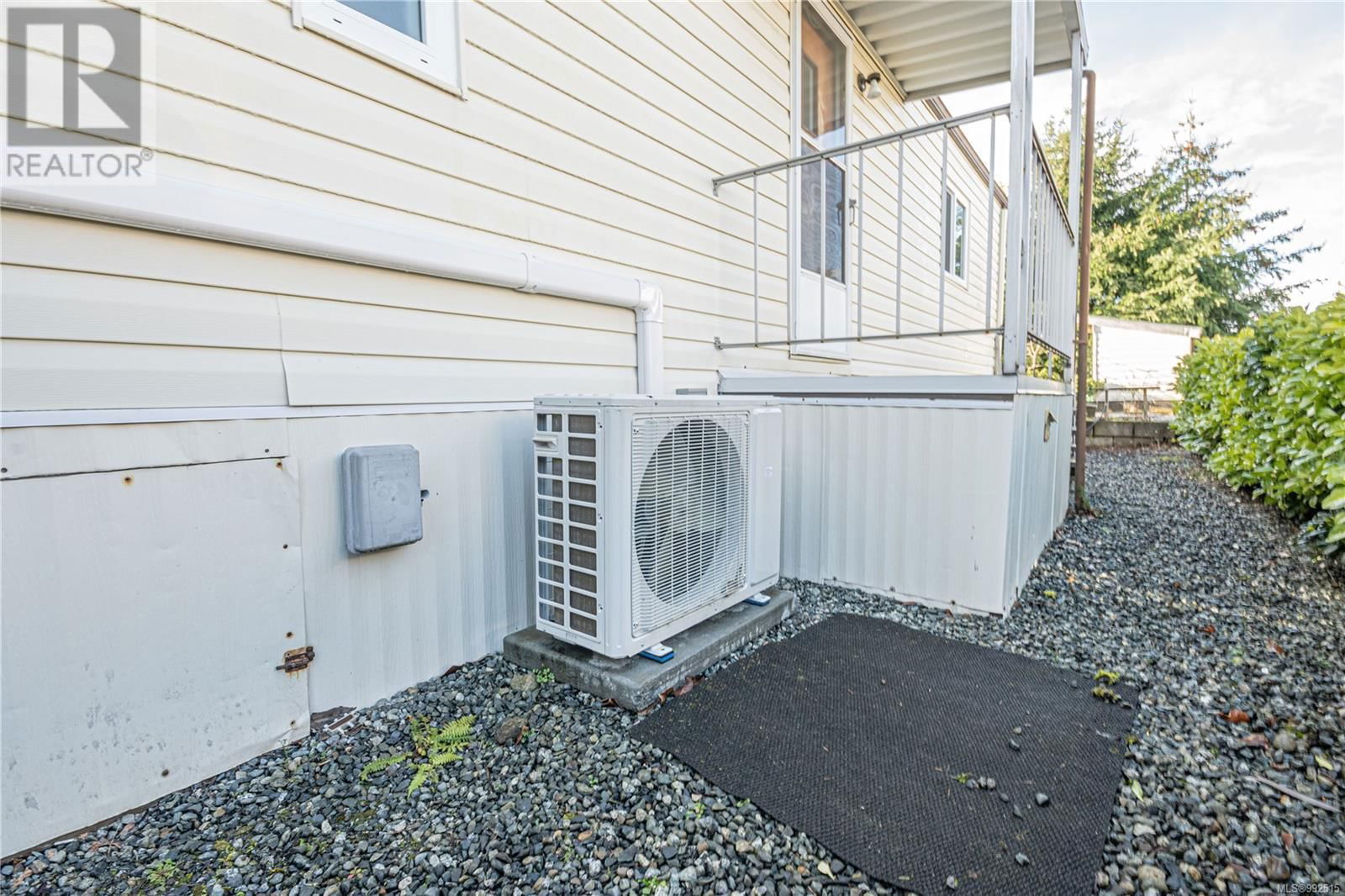 76 - 6325 METRAL DRIVE Image 5