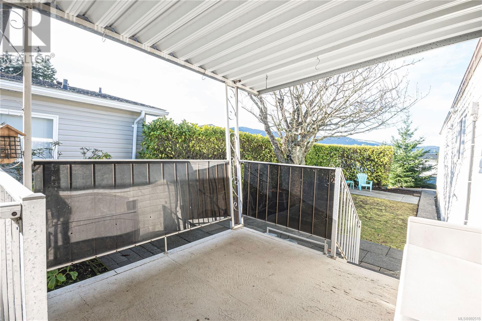 76 - 6325 METRAL DRIVE Image 6