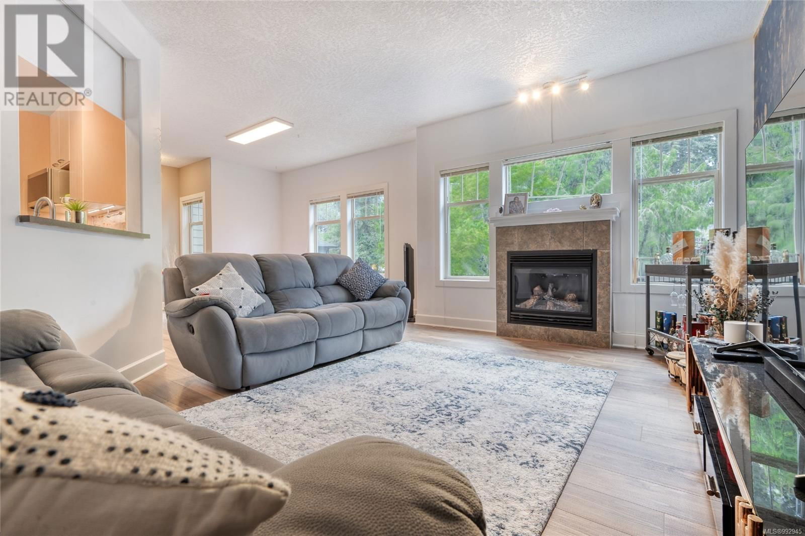138 - 710 MASSIE DRIVE Image 2
