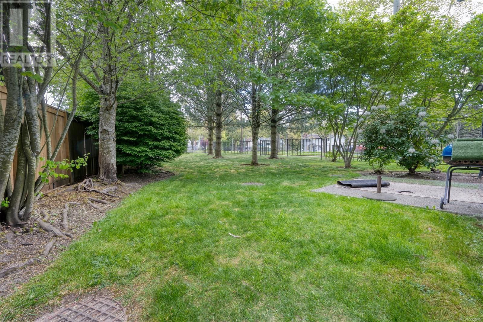 138 - 710 MASSIE DRIVE Image 43