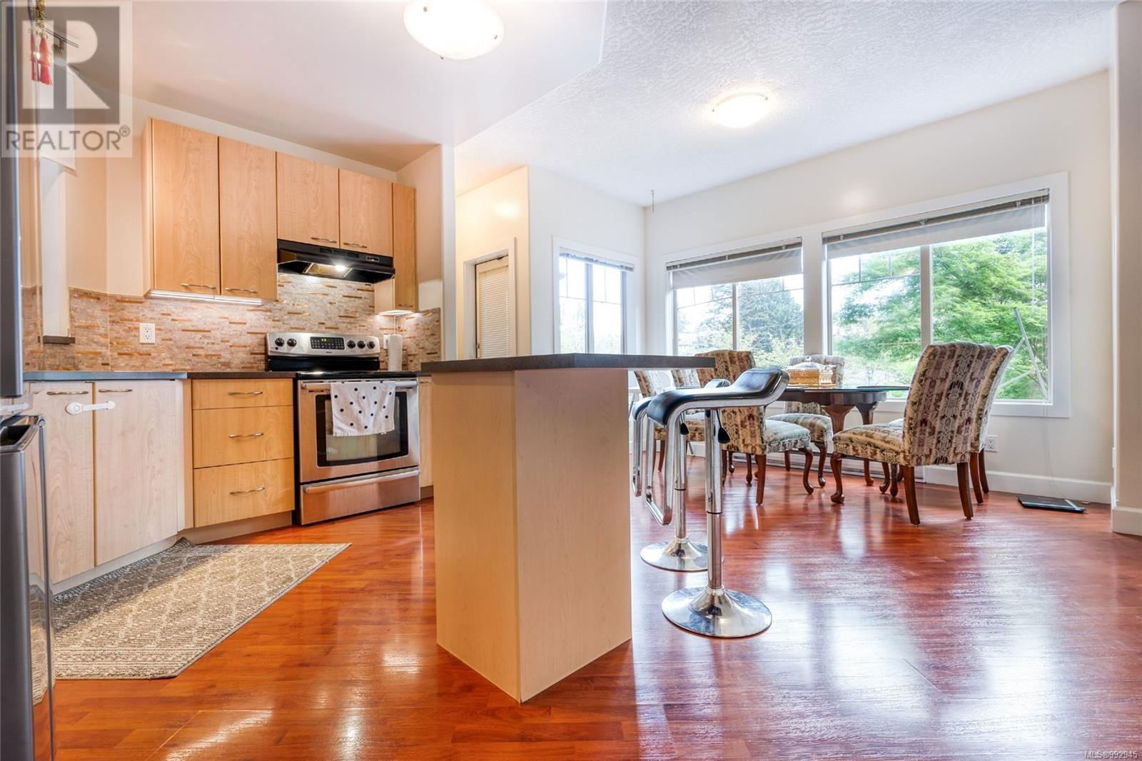 138 - 710 MASSIE DRIVE Image 6