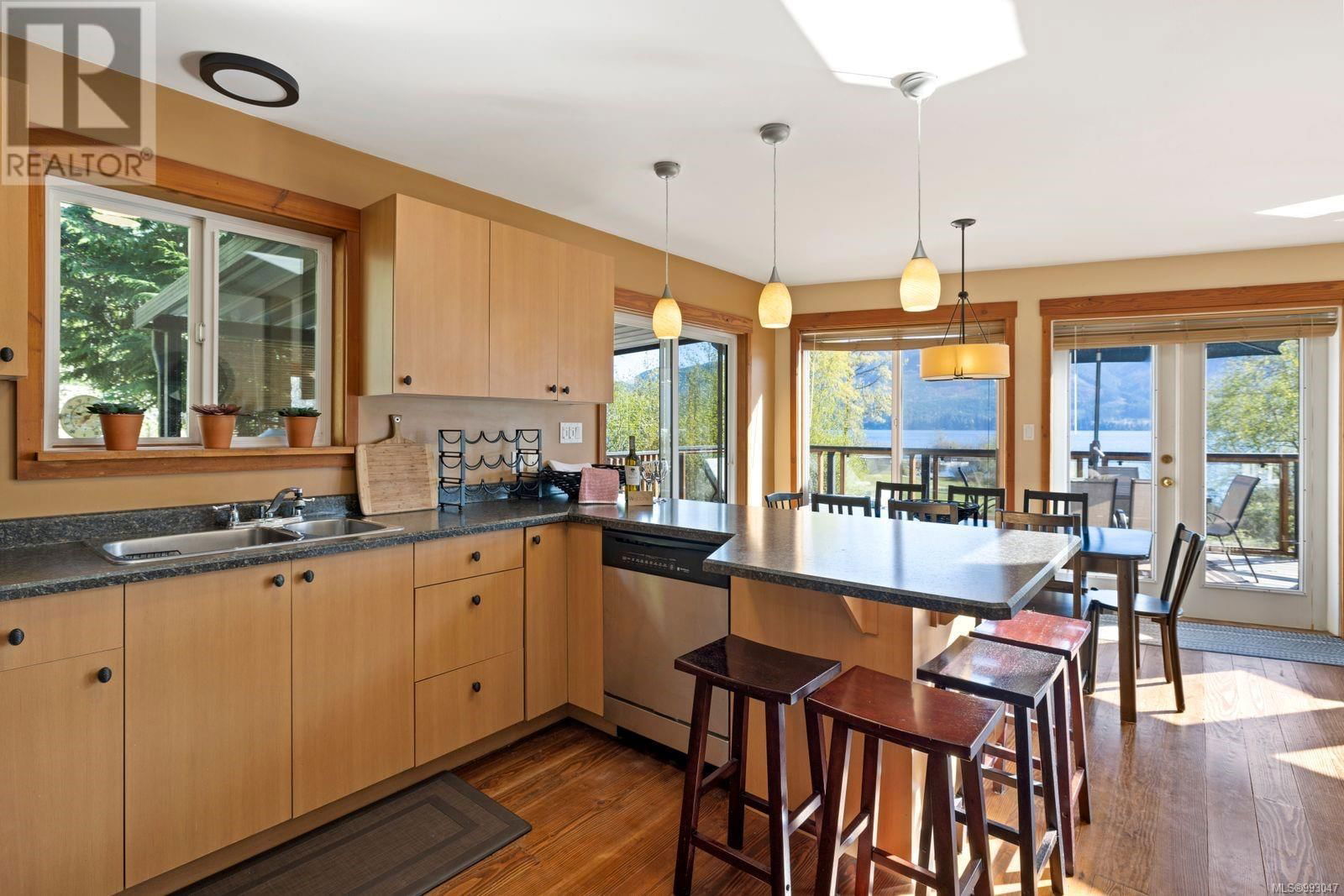 11464 YOUBOU ROAD Image 15