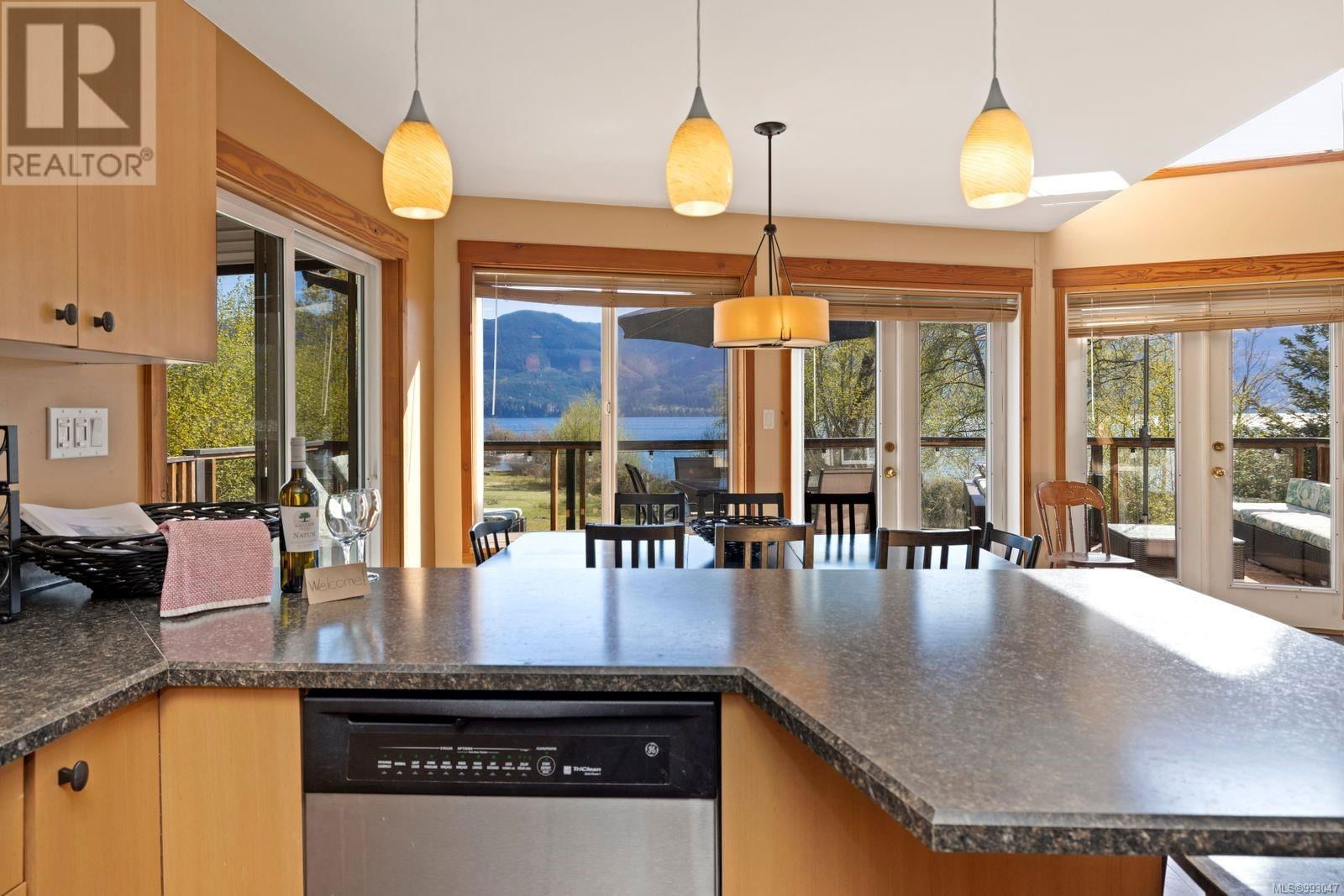 11464 YOUBOU ROAD Image 19