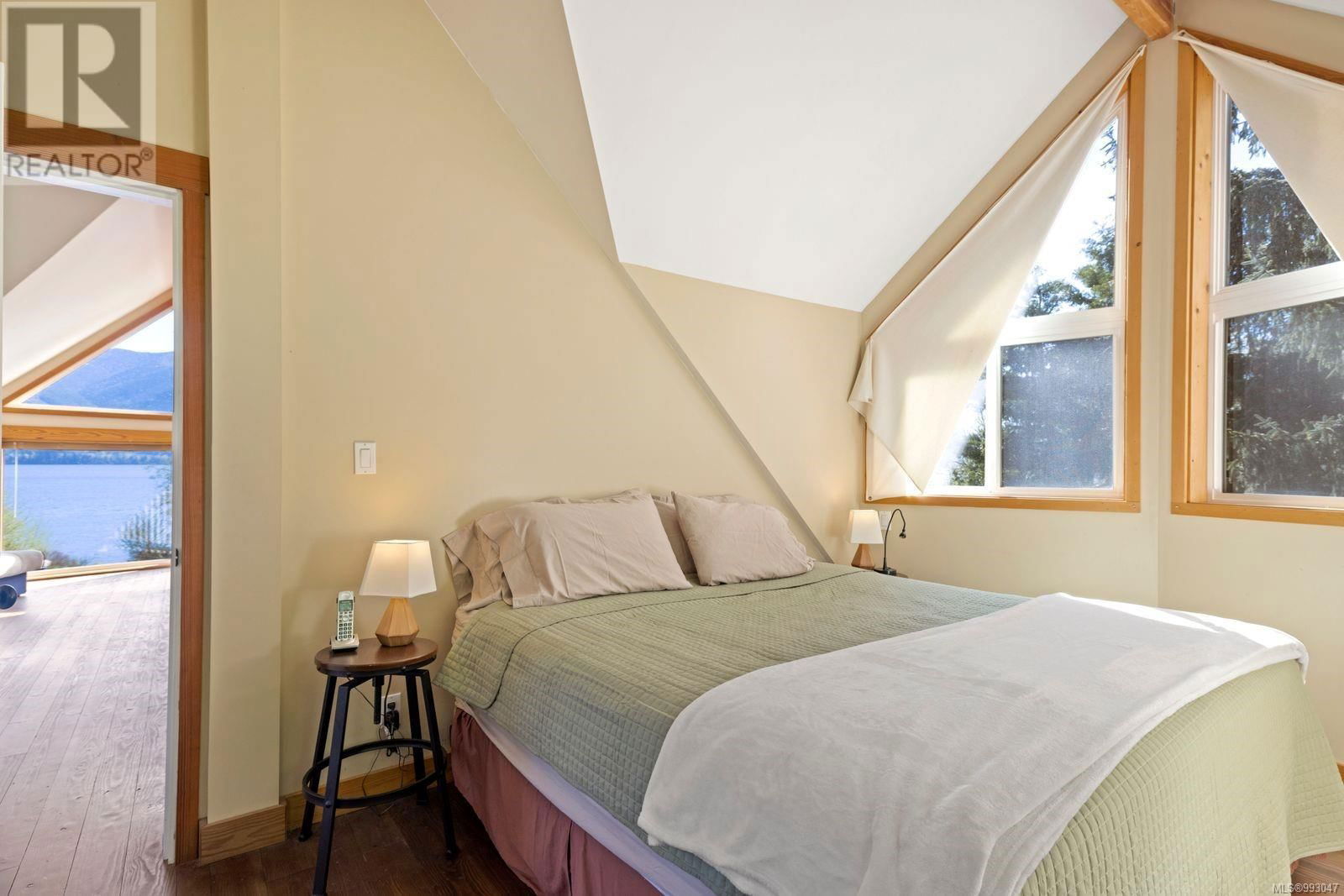 11464 YOUBOU ROAD Image 22