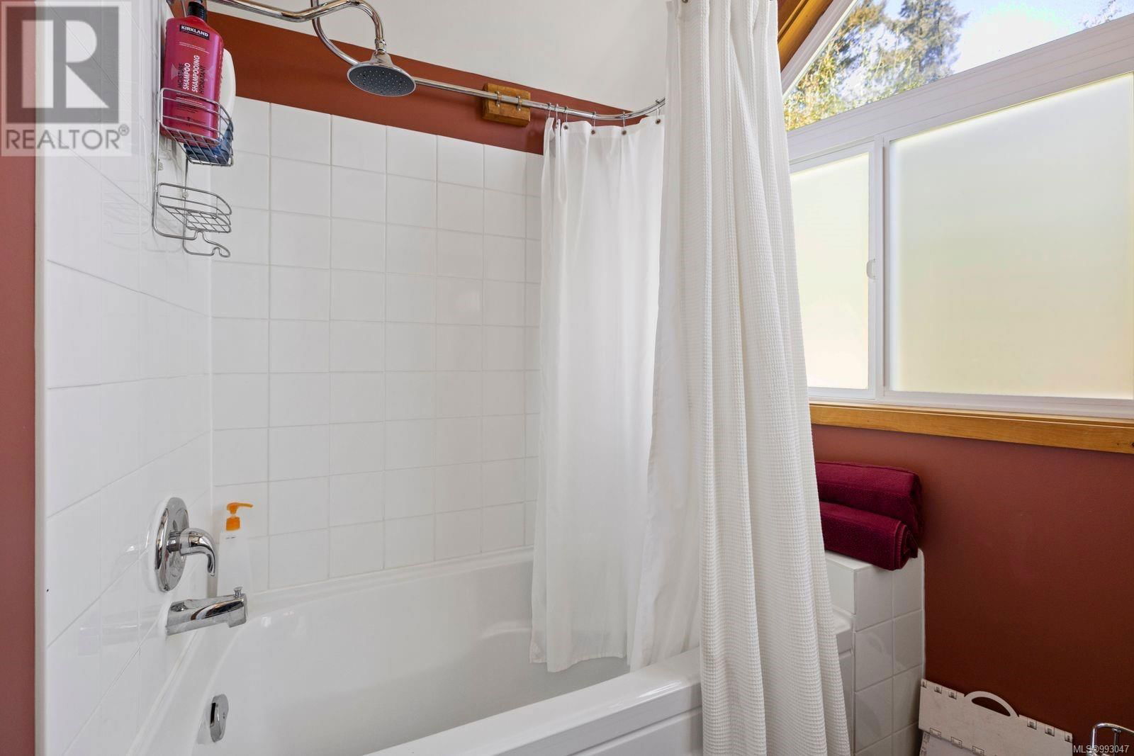 11464 YOUBOU ROAD Image 26