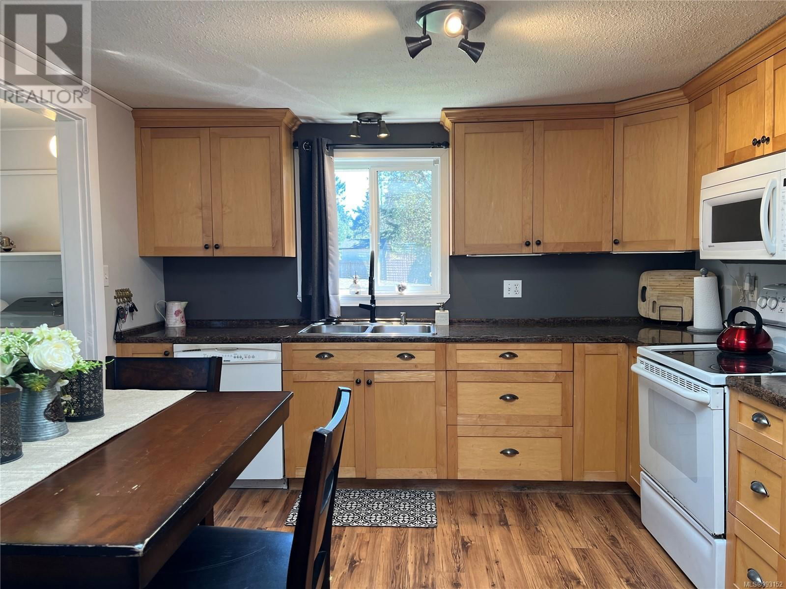 2163 HEMER ROAD Image 12