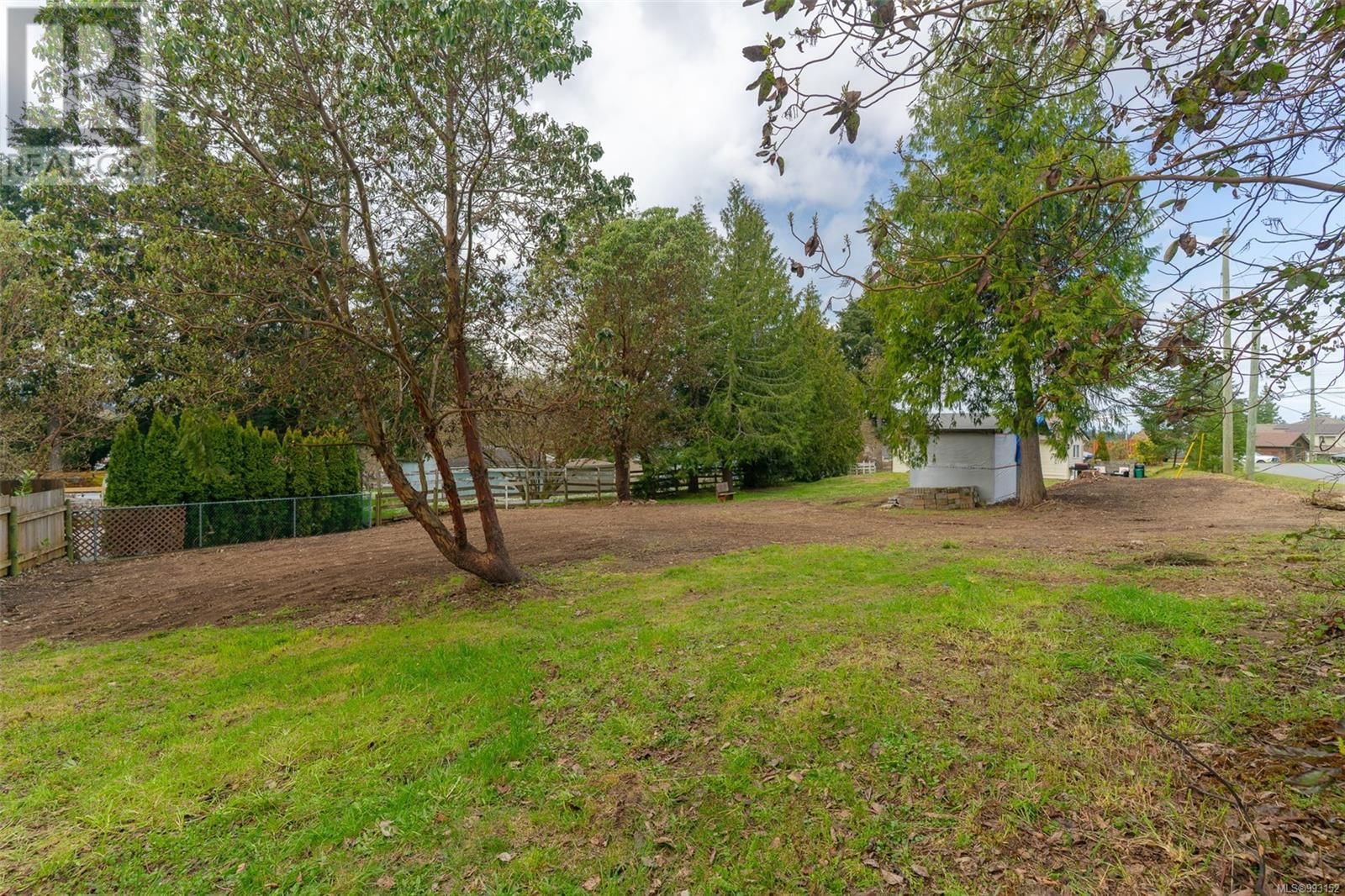 2163 HEMER ROAD Image 44