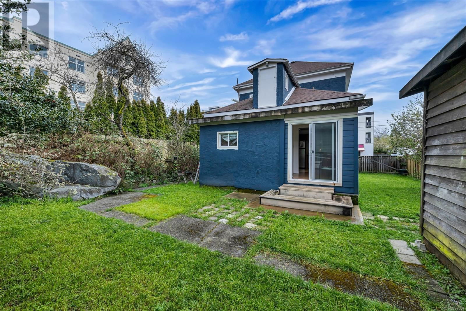 528 CONSTANCE AVENUE Image 42