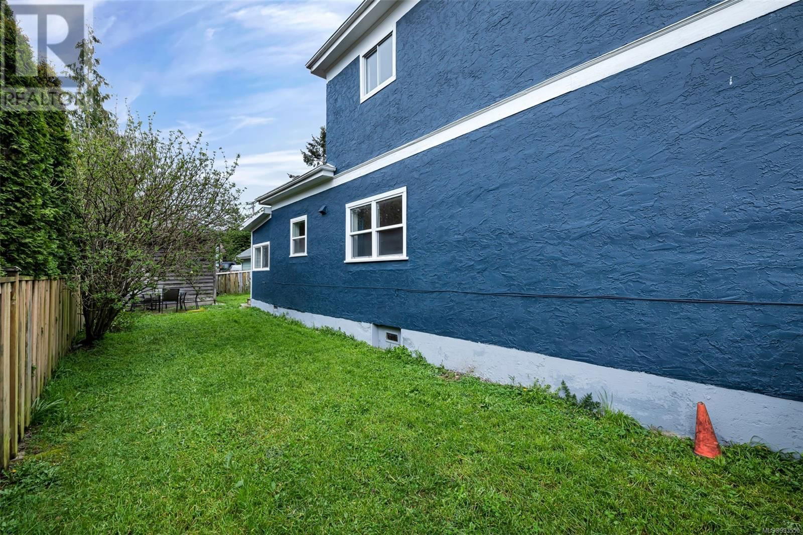 528 CONSTANCE AVENUE Image 44