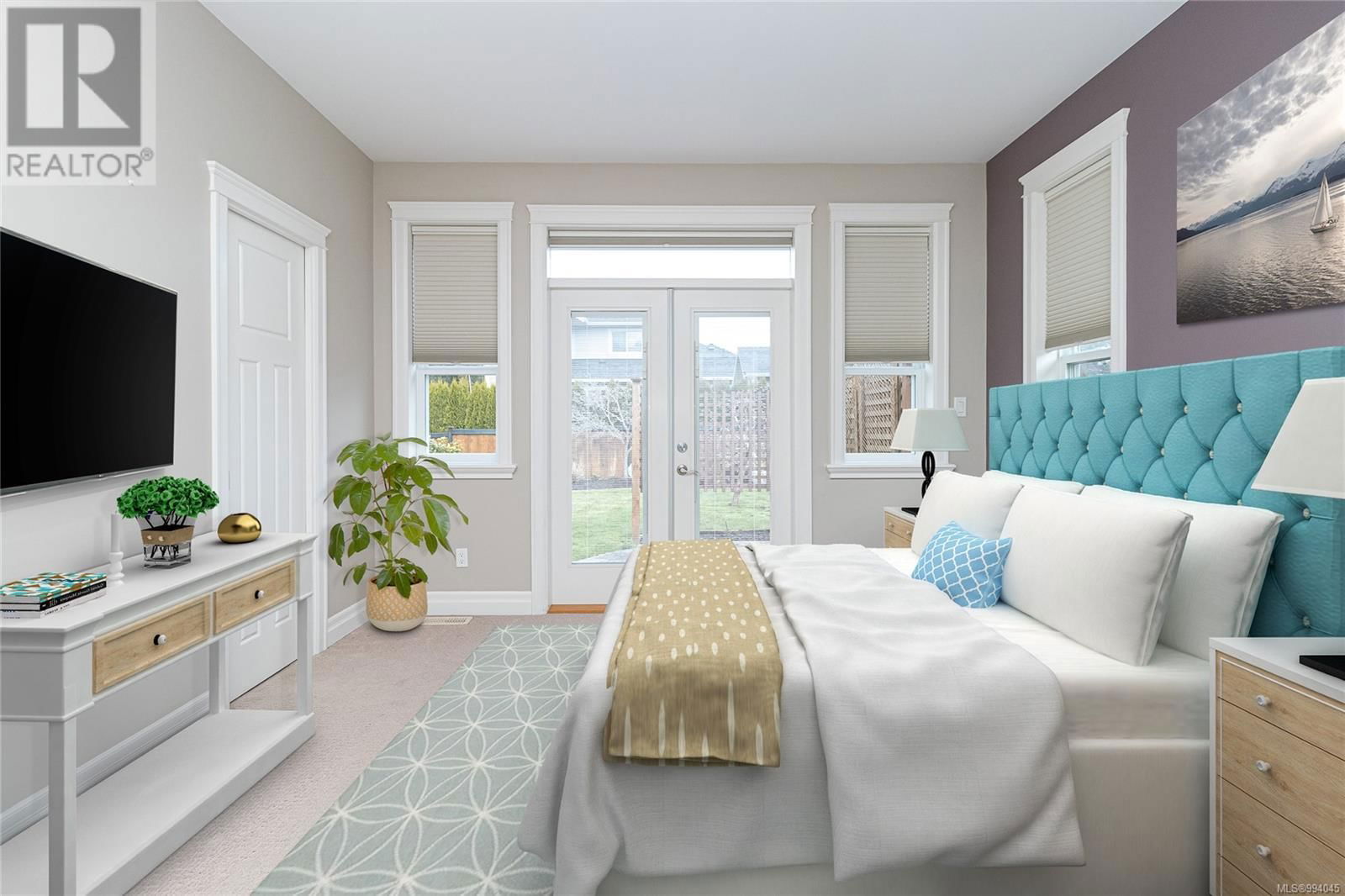 879 TUTOR WAY Image 30