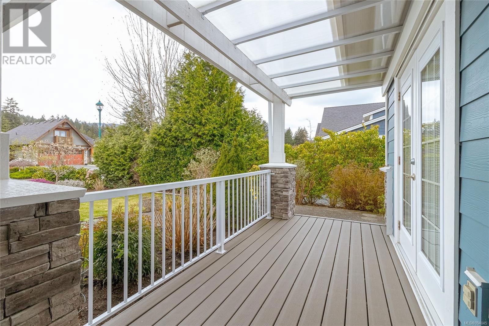879 TUTOR WAY Image 42