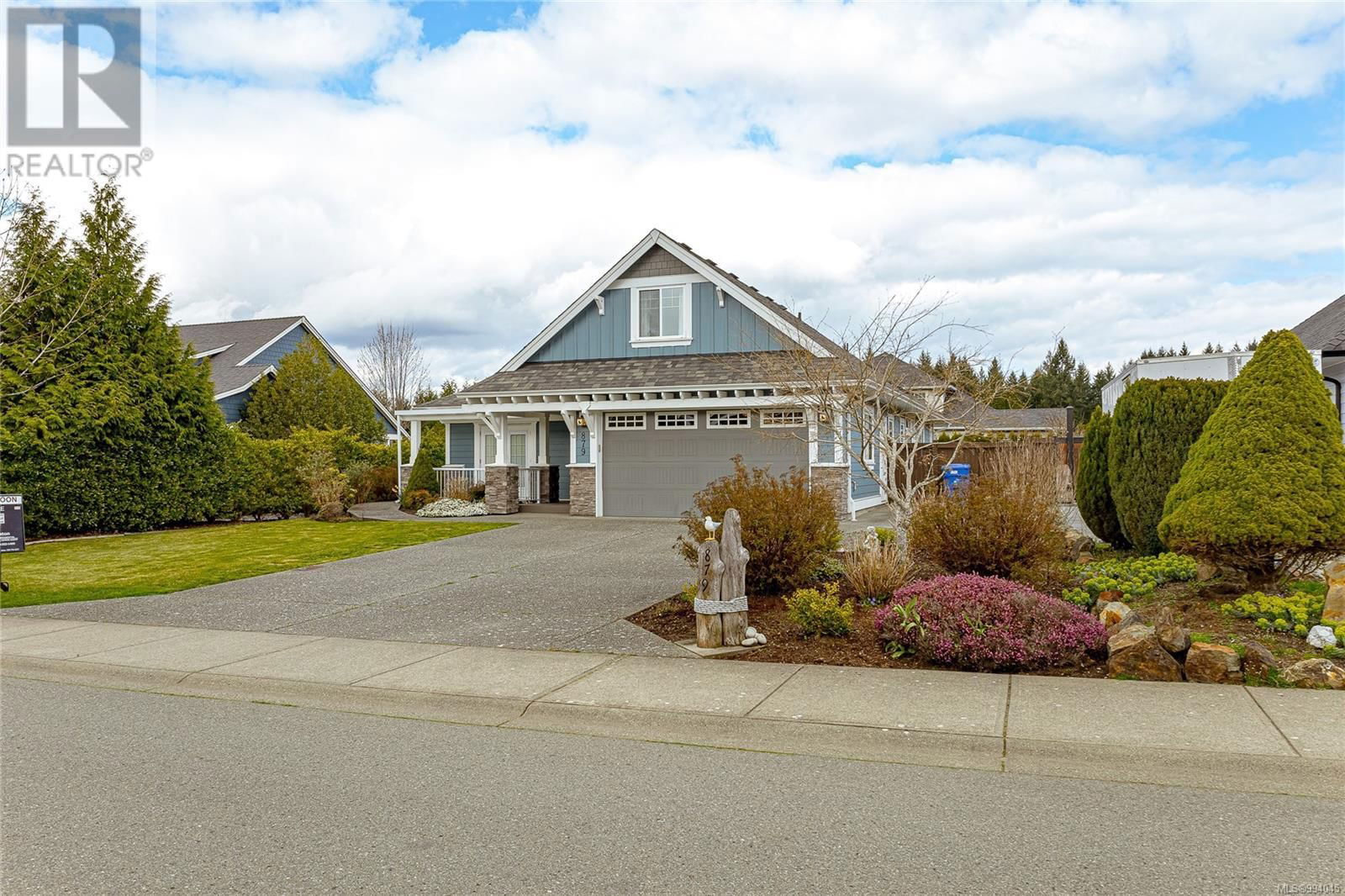 879 TUTOR WAY Image 5