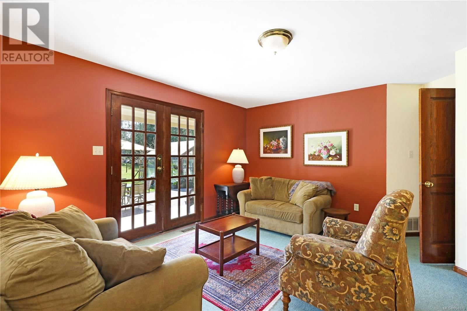 860 GARDEN ROAD EAST Image 32