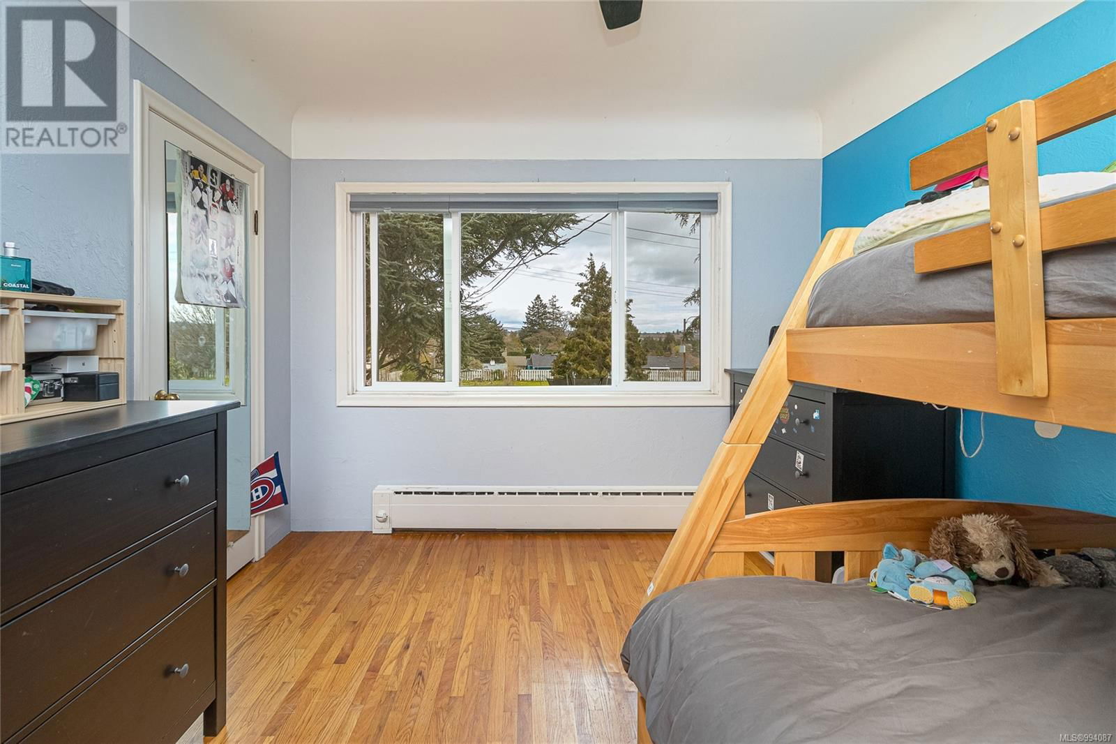 4078 QUADRA STREET Image 23
