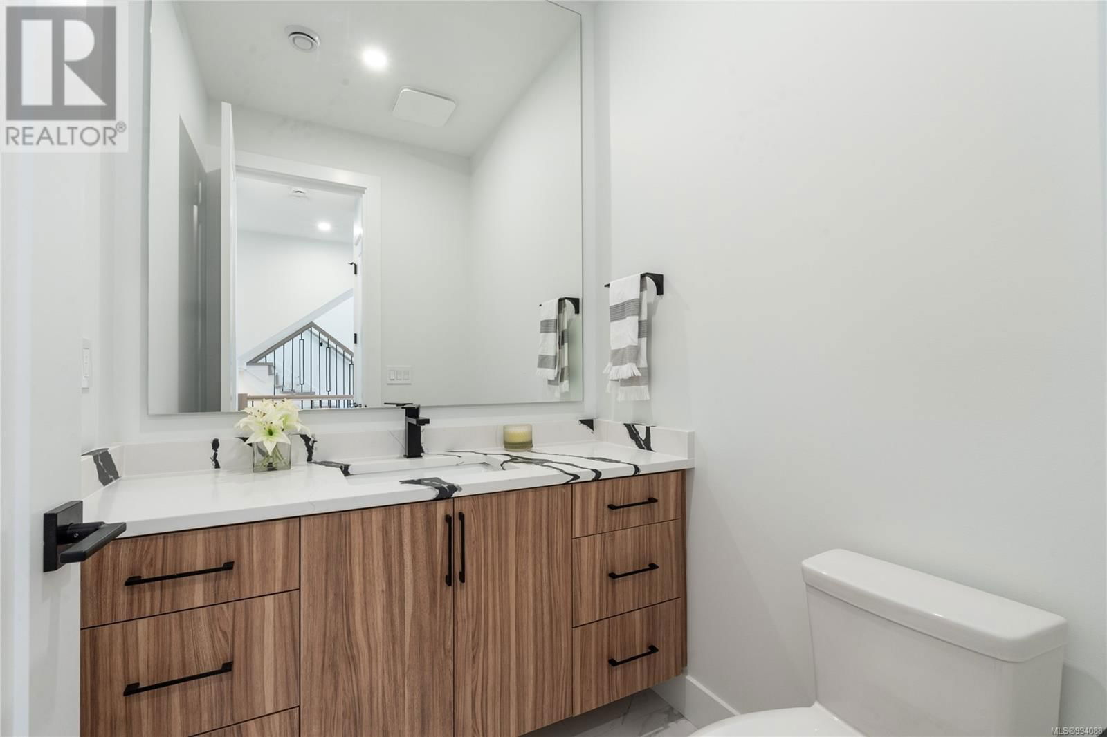2335 SWALLOW PLACE Image 11