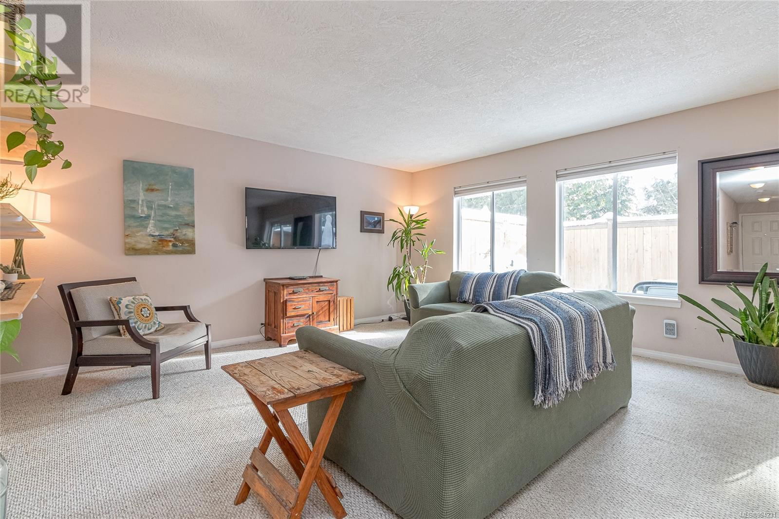 16 - 711 MALONE ROAD Image 3