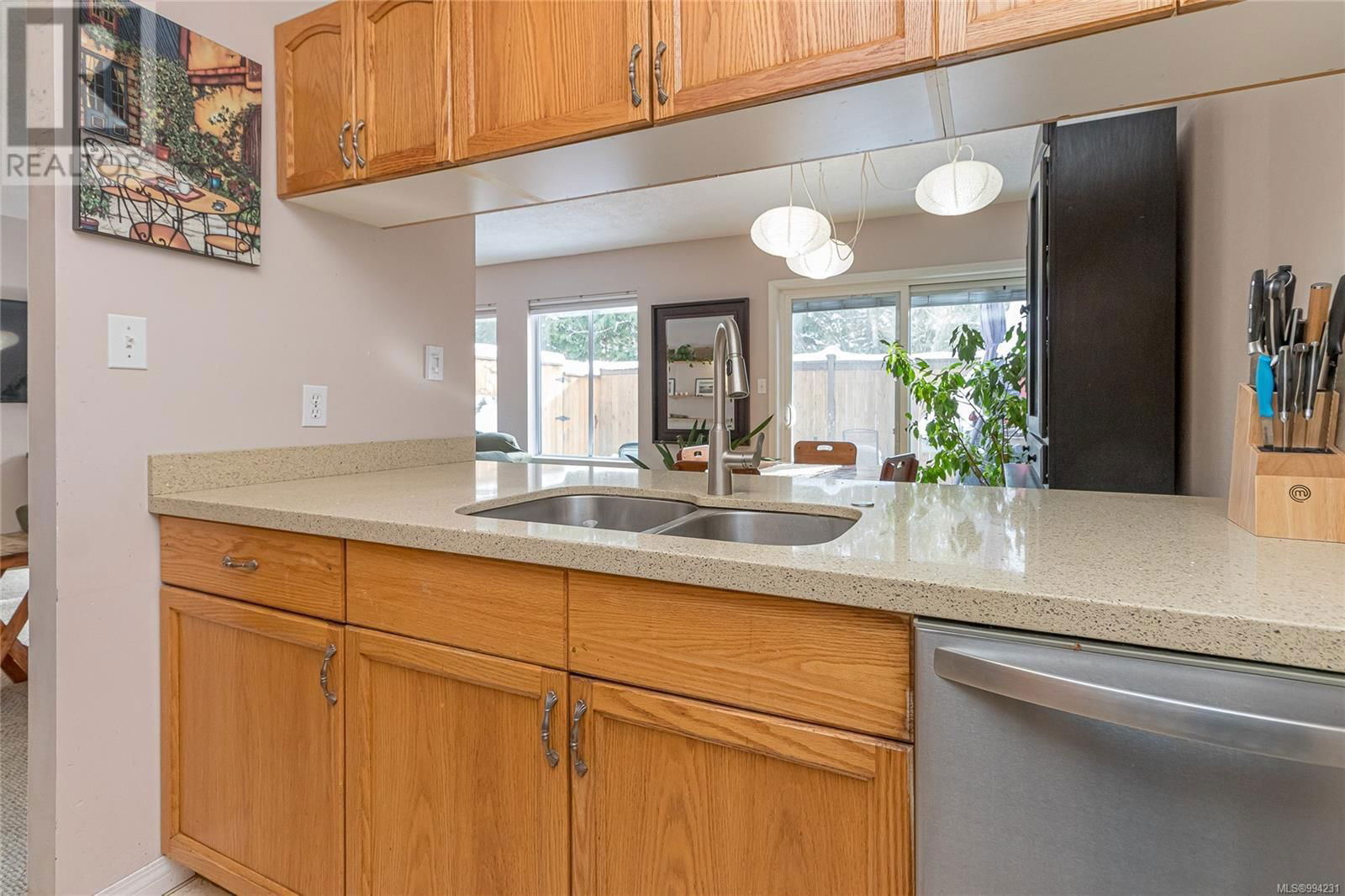 16 - 711 MALONE ROAD Image 9