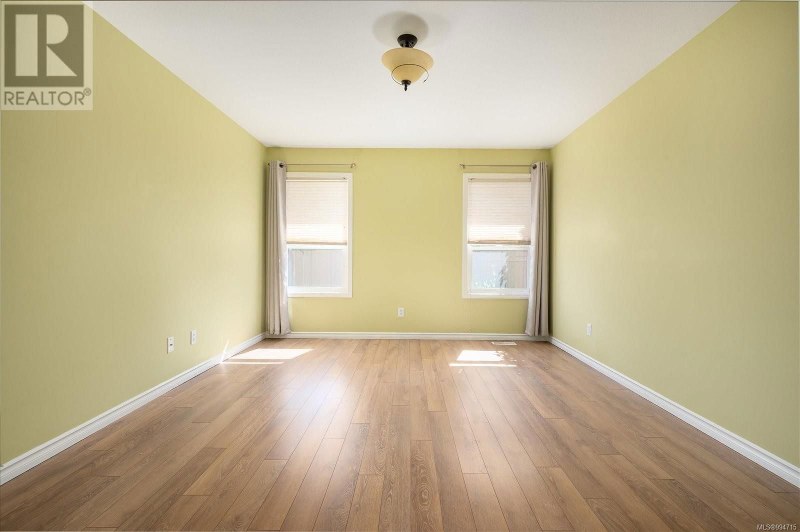117 - 240 STANFORD AVENUE EAST Image 30