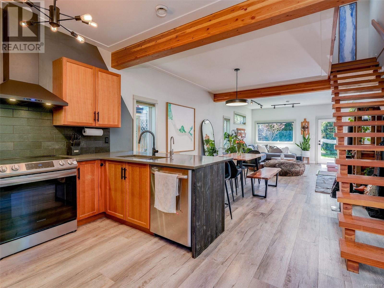 282 BURNSIDE ROAD EAST Image 9