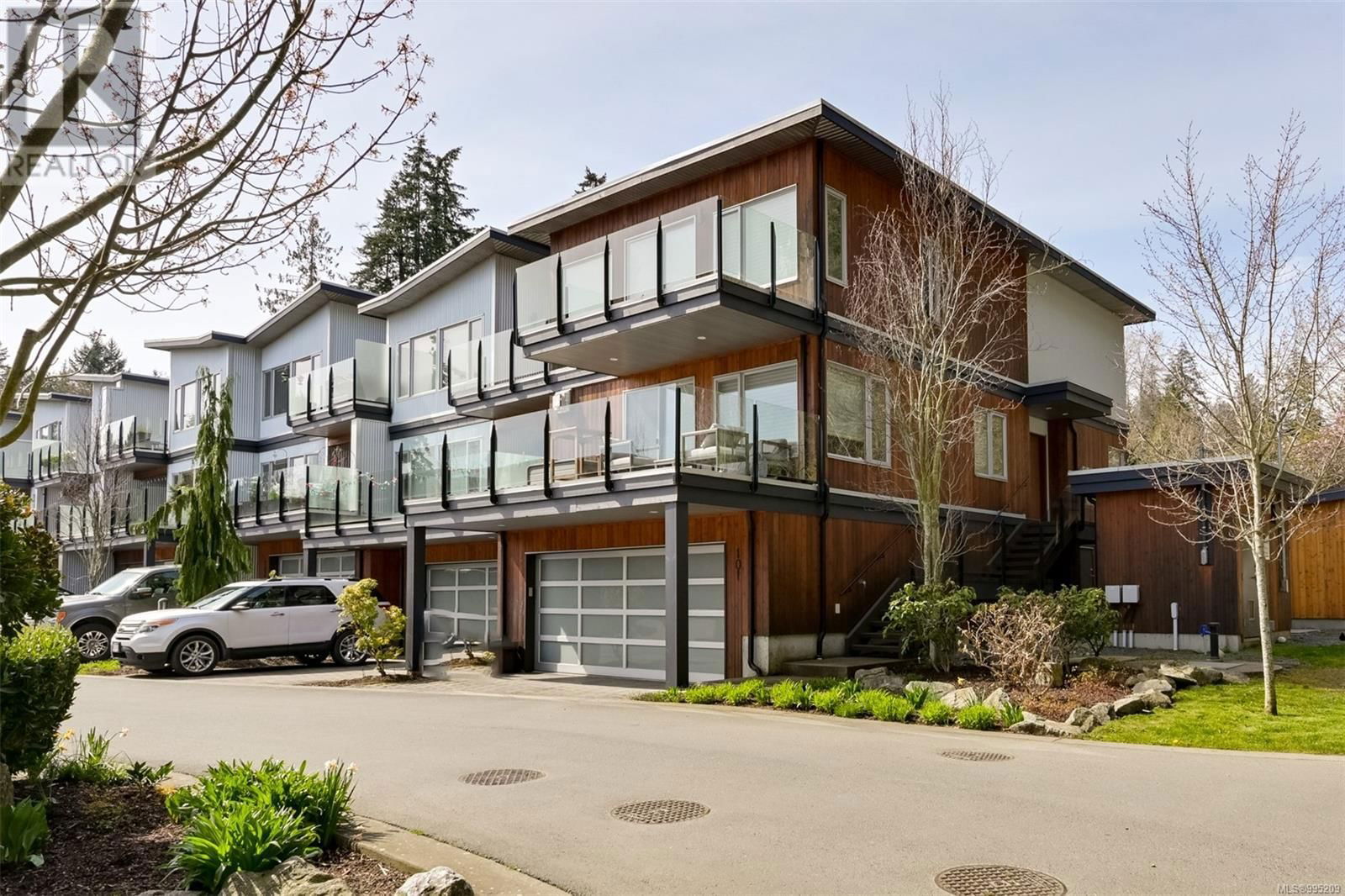 Primary Property View