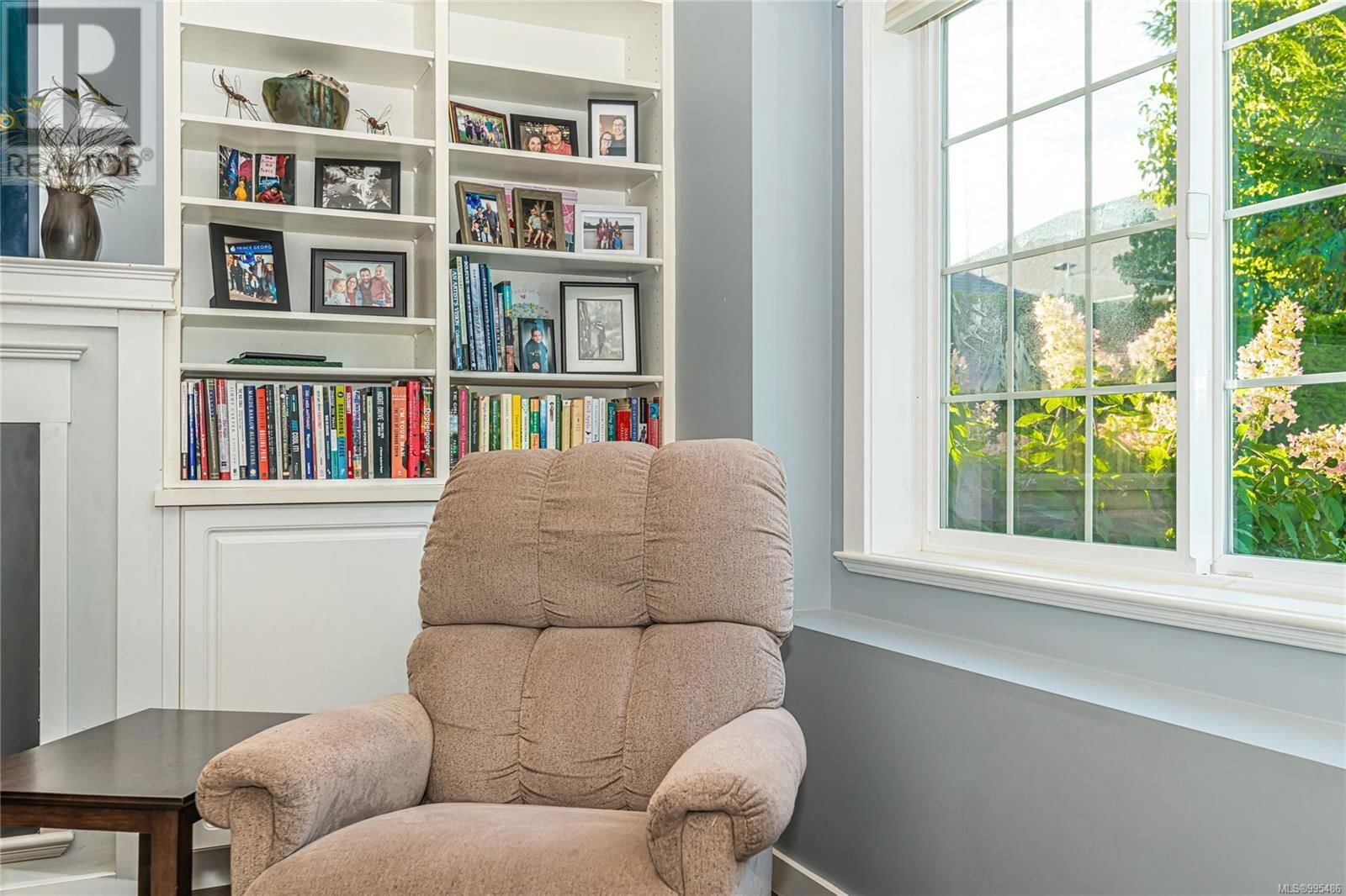 3 - 3134 MANOR DRIVE Image 14