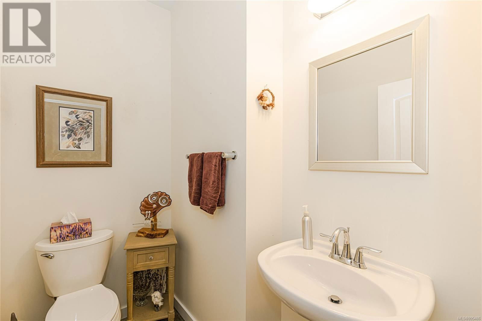 3 - 3134 MANOR DRIVE Image 28